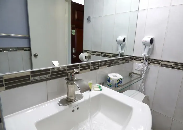 One Bedroom A17 4*
